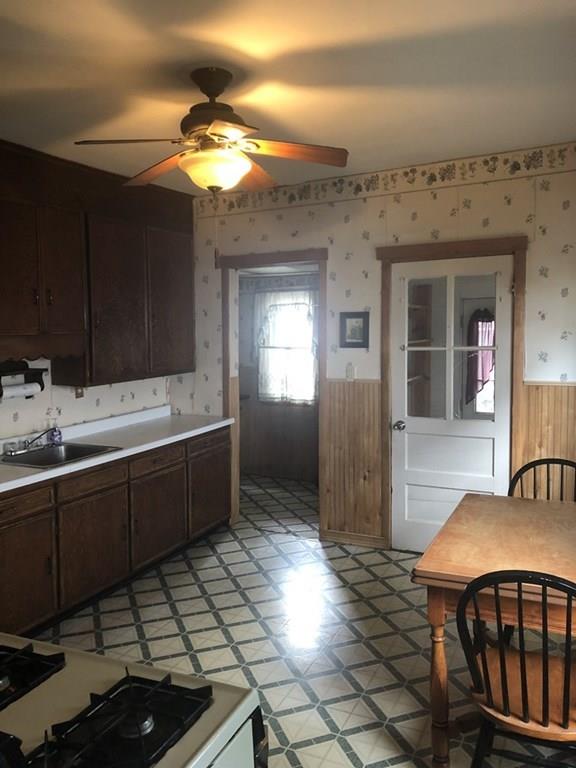 117 Governor Street Springfield, MA 01104 - Photo 3 of 10