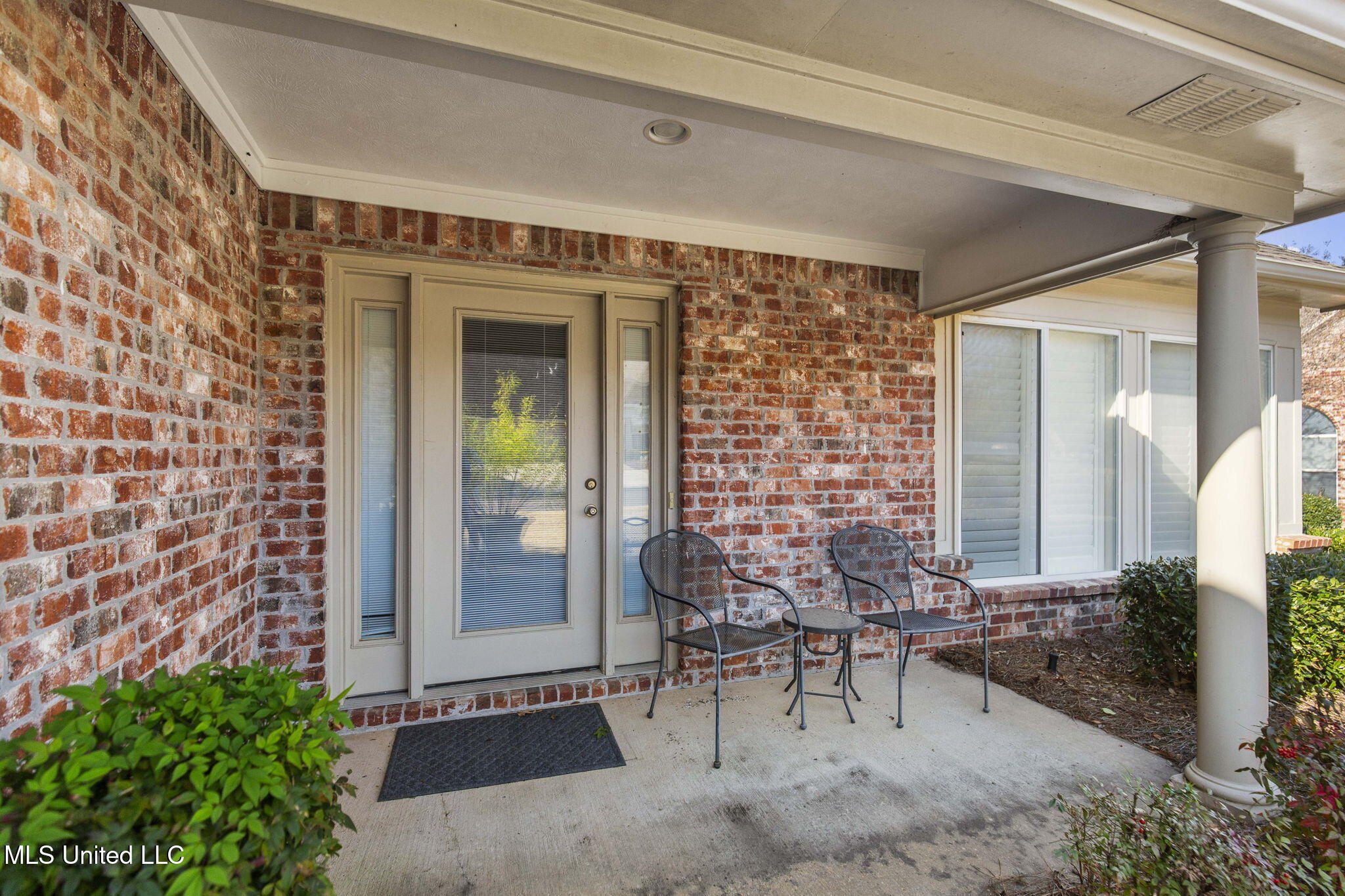 6-web-or-mls-310 Independence-6