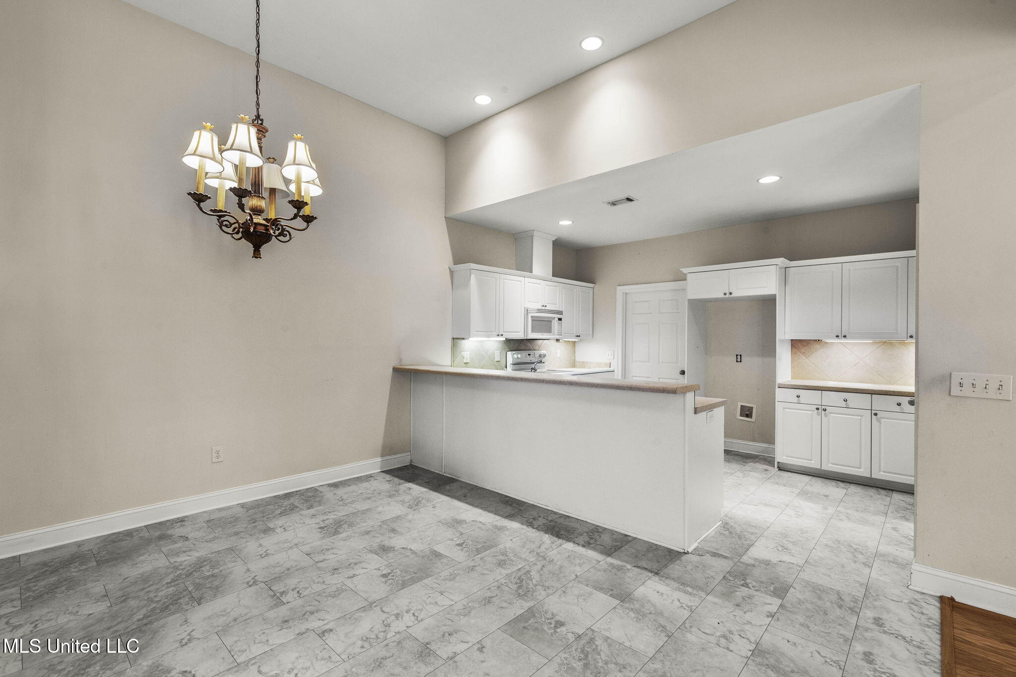 310 Independence Boulevard Flowood, MS 39232 - Photo 12 of 35 12-web-or-mls-310 Independence-12