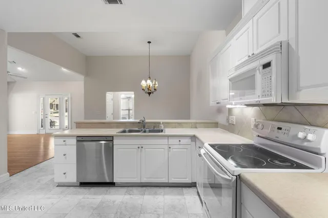 $314,900 | 310 Independence Boulevard, Flowood, MS 39232