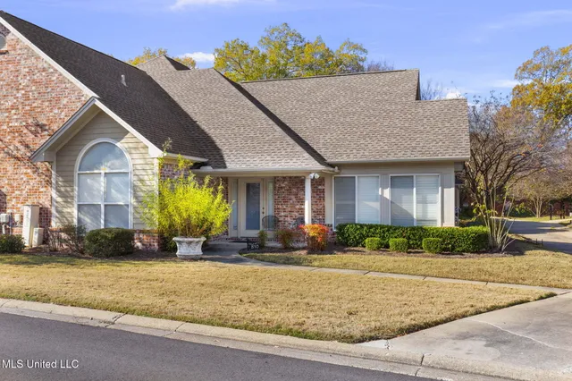 $314,900 | 310 Independence Boulevard, Flowood, MS 39232