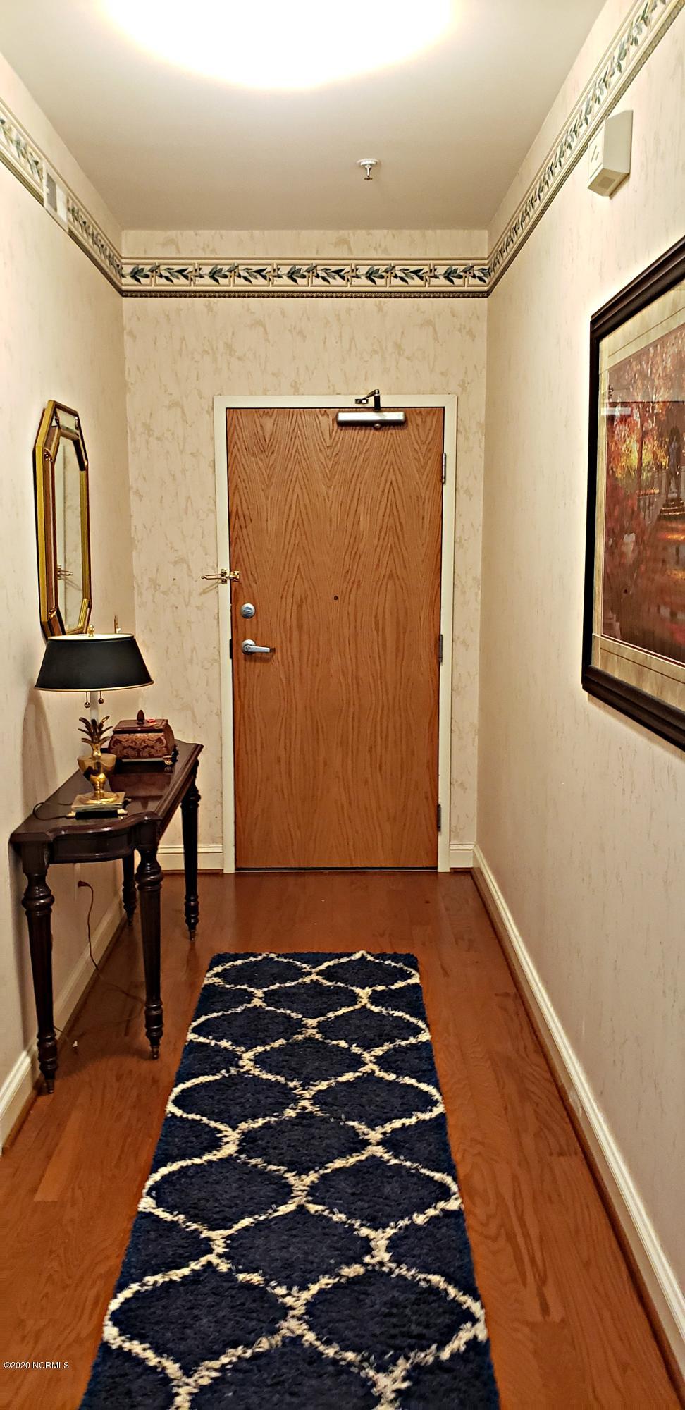 212 Middle Street, Unit 301 New Bern, NC 28560 - Photo 3 of 25 entry 2