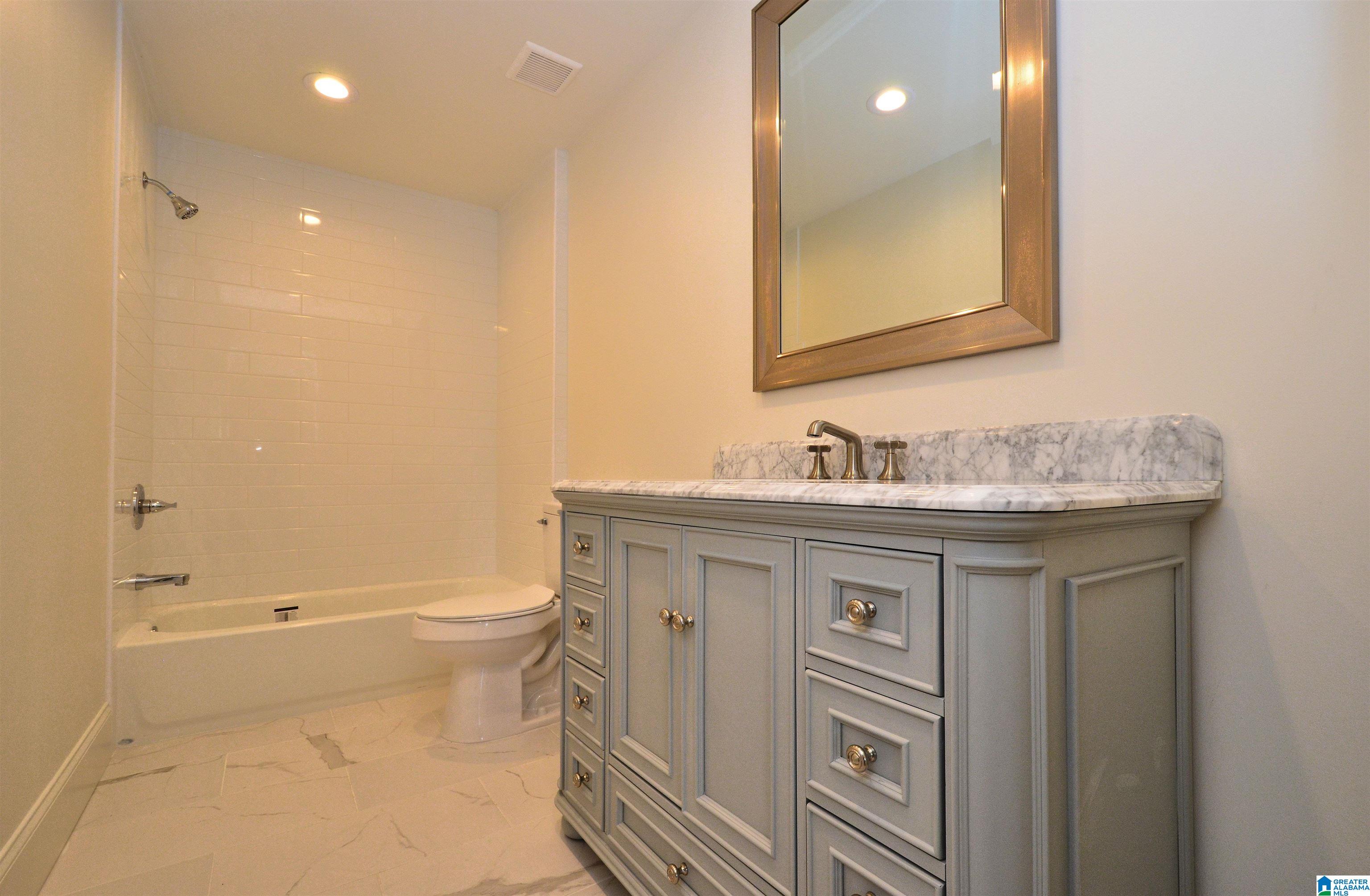 3213 Monte D'Este Way Hoover, AL 35216 - Photo 18 of 34