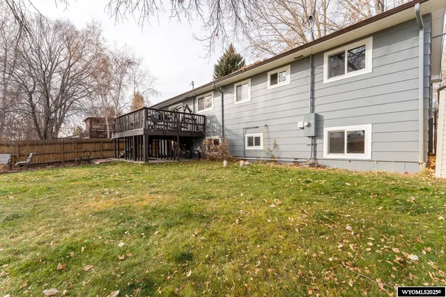 $349,000 | 1013 Eastview Drive, Riverton, WY 82501