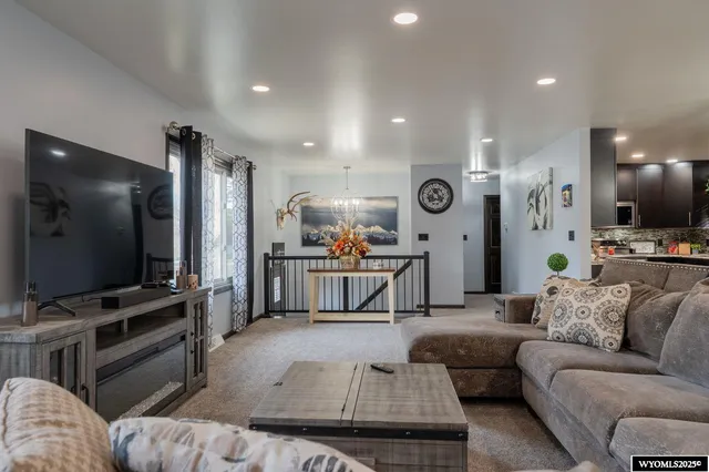 $349,000 | 1013 Eastview Drive, Riverton, WY 82501