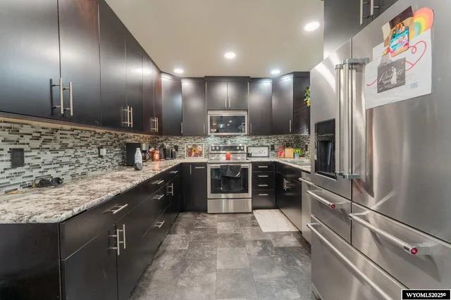 $349,000 | 1013 Eastview Drive, Riverton, WY 82501