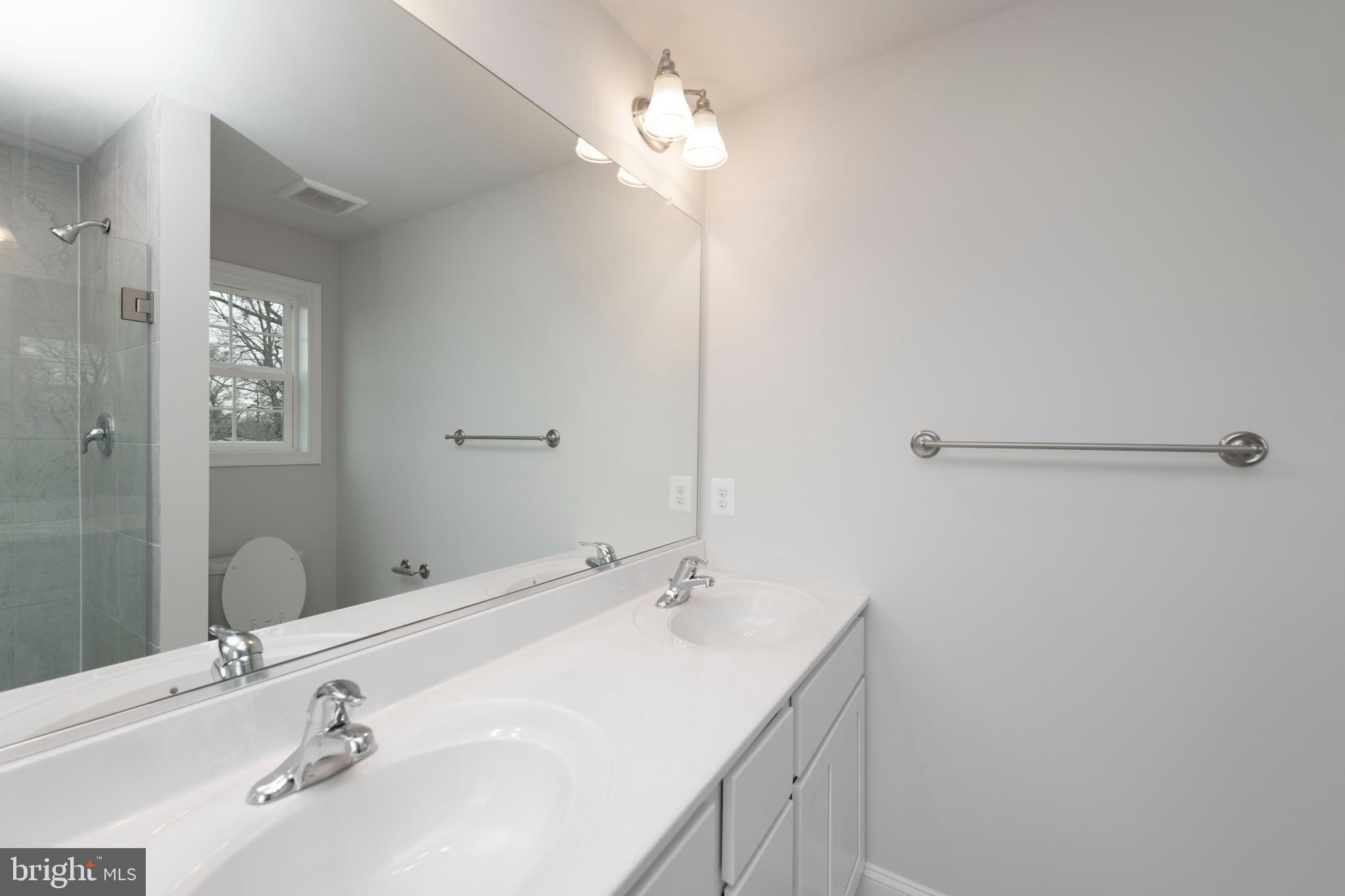 414 Salisbury Road Edgewater, MD 21037 - Photo 21 of 35 Master Bath