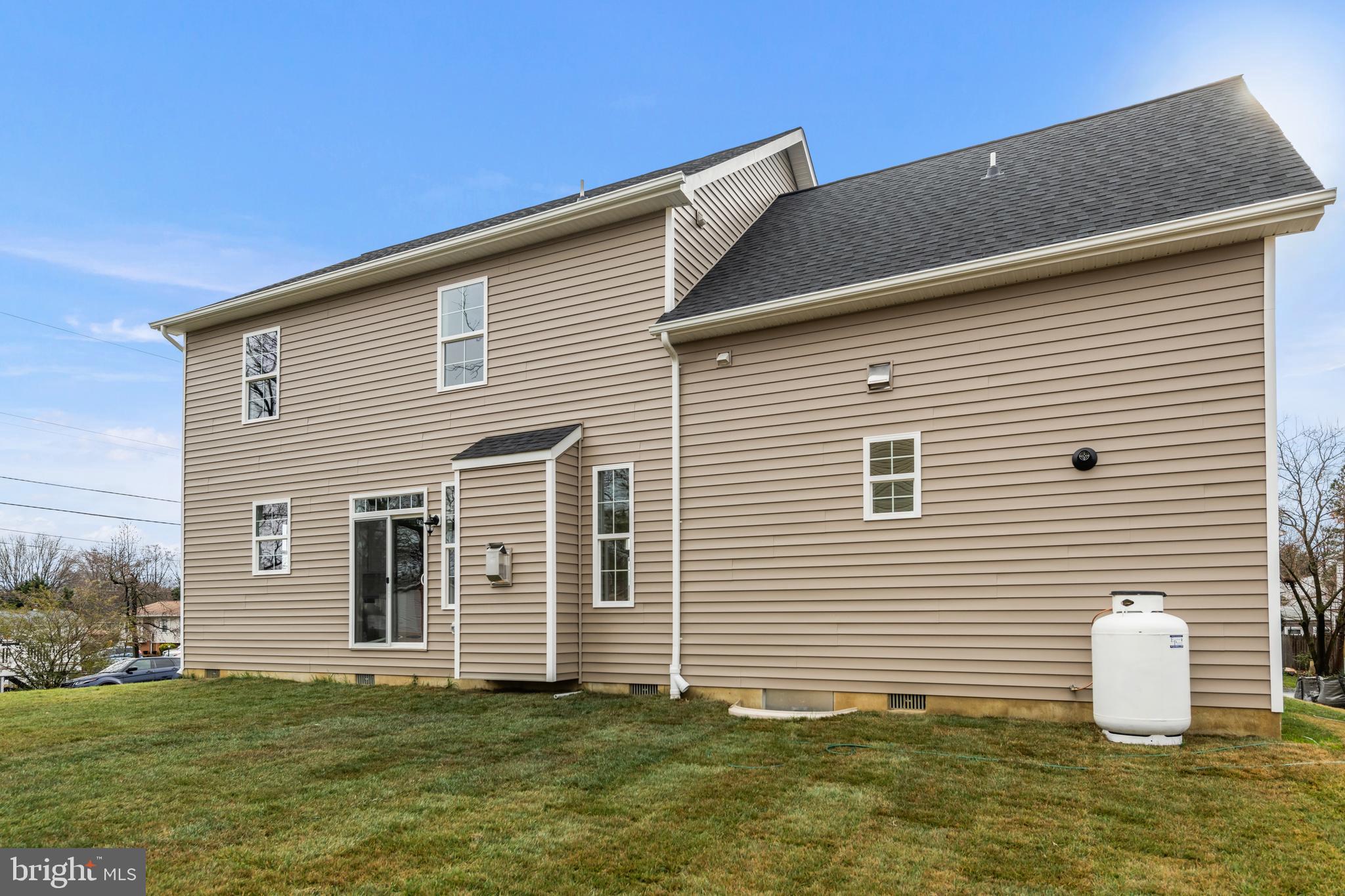 414 Salisbury Road Edgewater, MD 21037 - Photo 4 of 35 Rear View