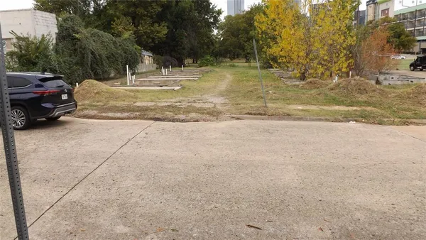 $395,000 | 1117 Powhattan Street, Dallas, TX 75215