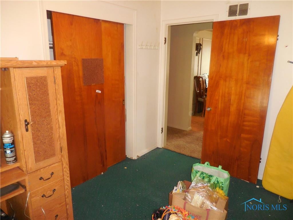 4609 Douglas Road Toledo, OH 43613 - Photo 16 of 32 Gallery Image 16
