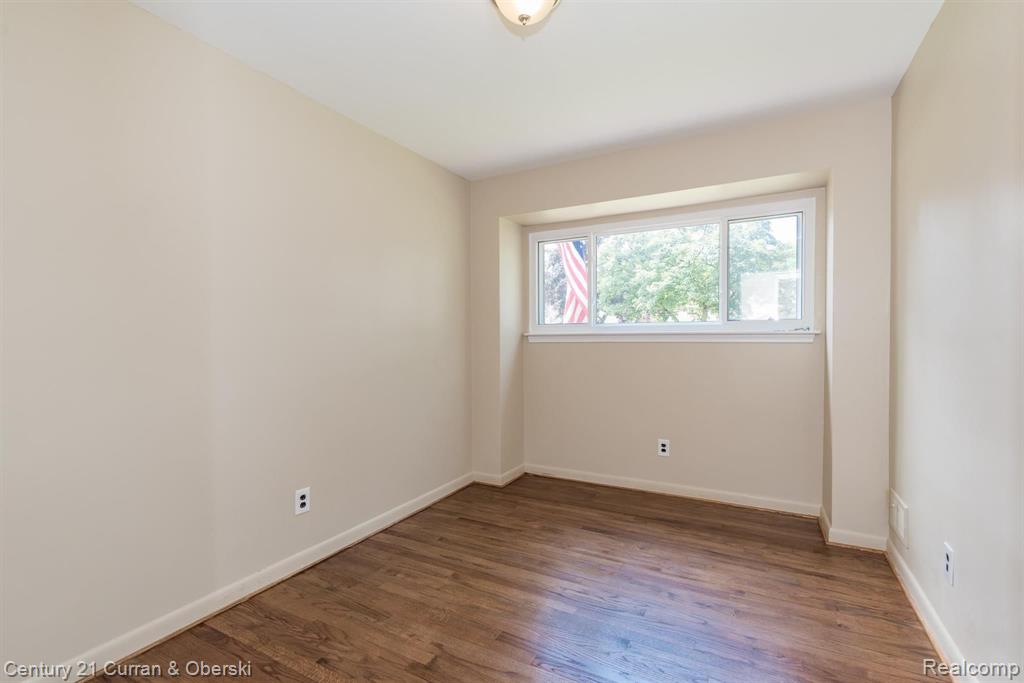 1487 South Gulley Road Dearborn, MI 48124 - Photo 15 of 23 Gallery Image 15