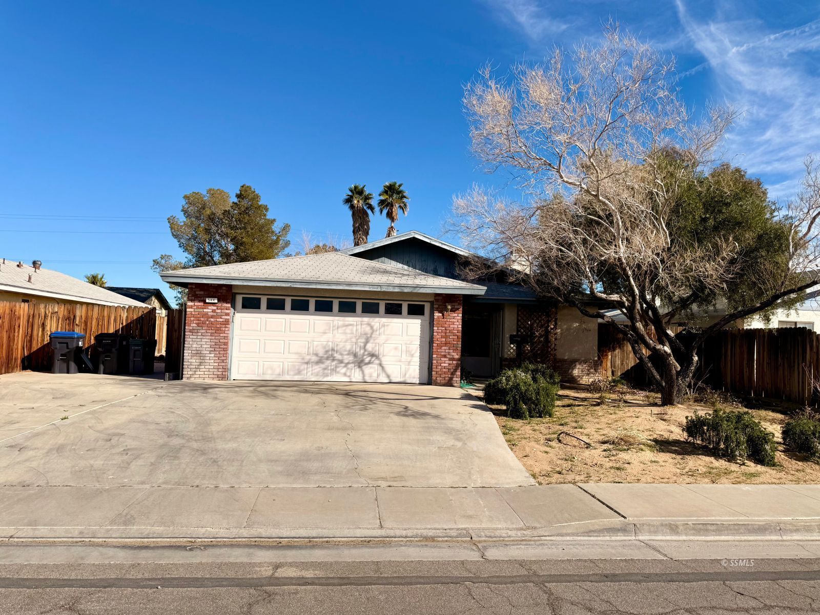 544 Beth Lane Ridgecrest, CA 93555 - Photo 3 of 38 Gallery Image 3