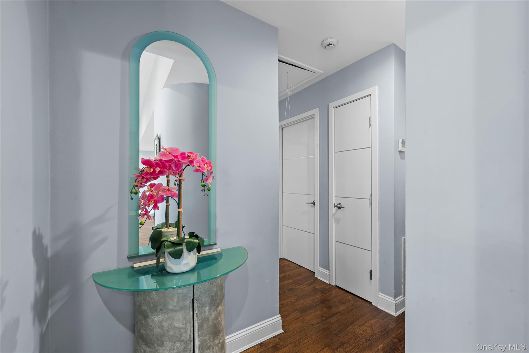 2812 Covered Bridge Road Merrick, NY 11566 - Photo 18 of 35