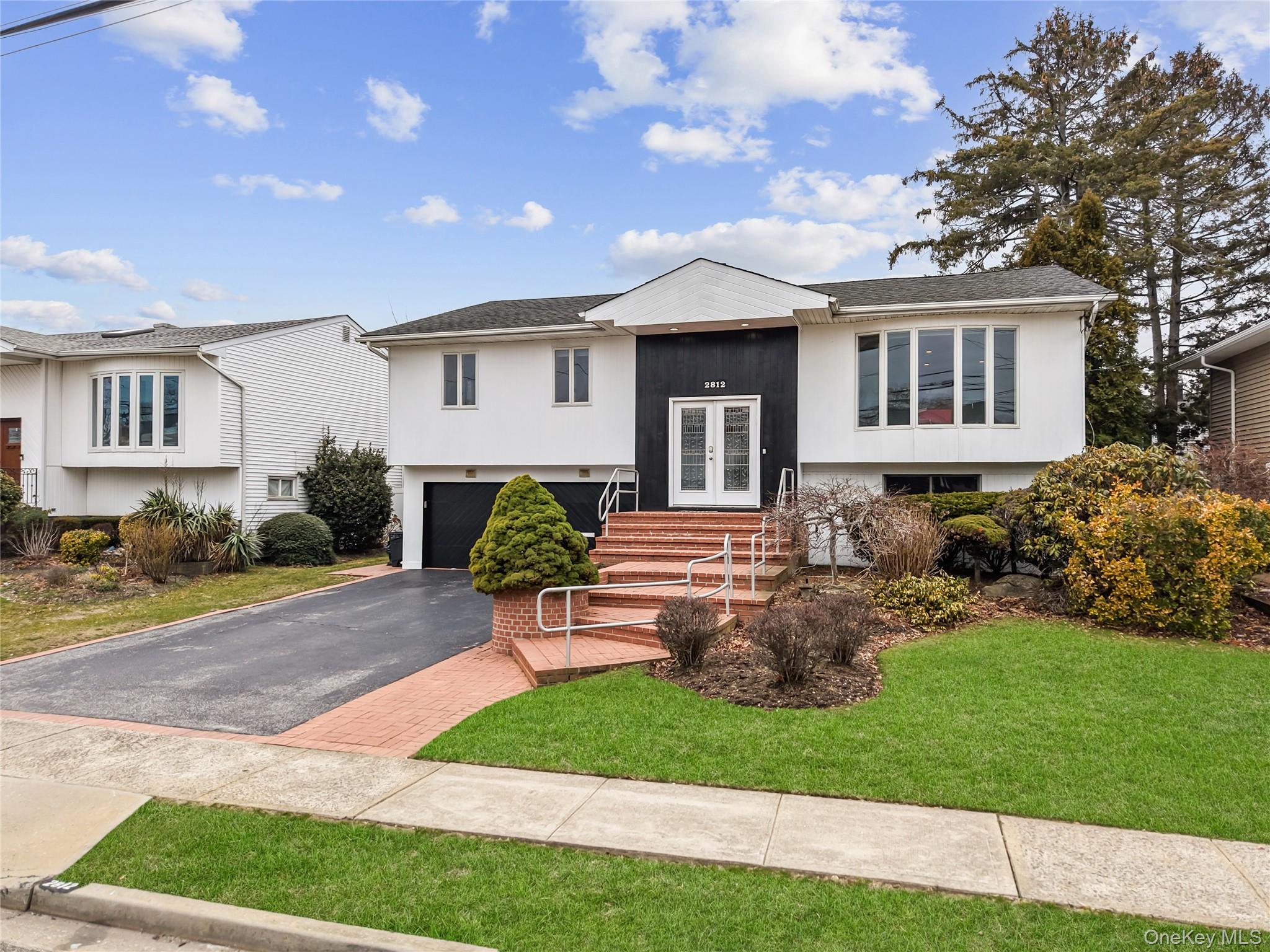 2812 Covered Bridge Road Merrick, NY 11566 - Photo 2 of 35