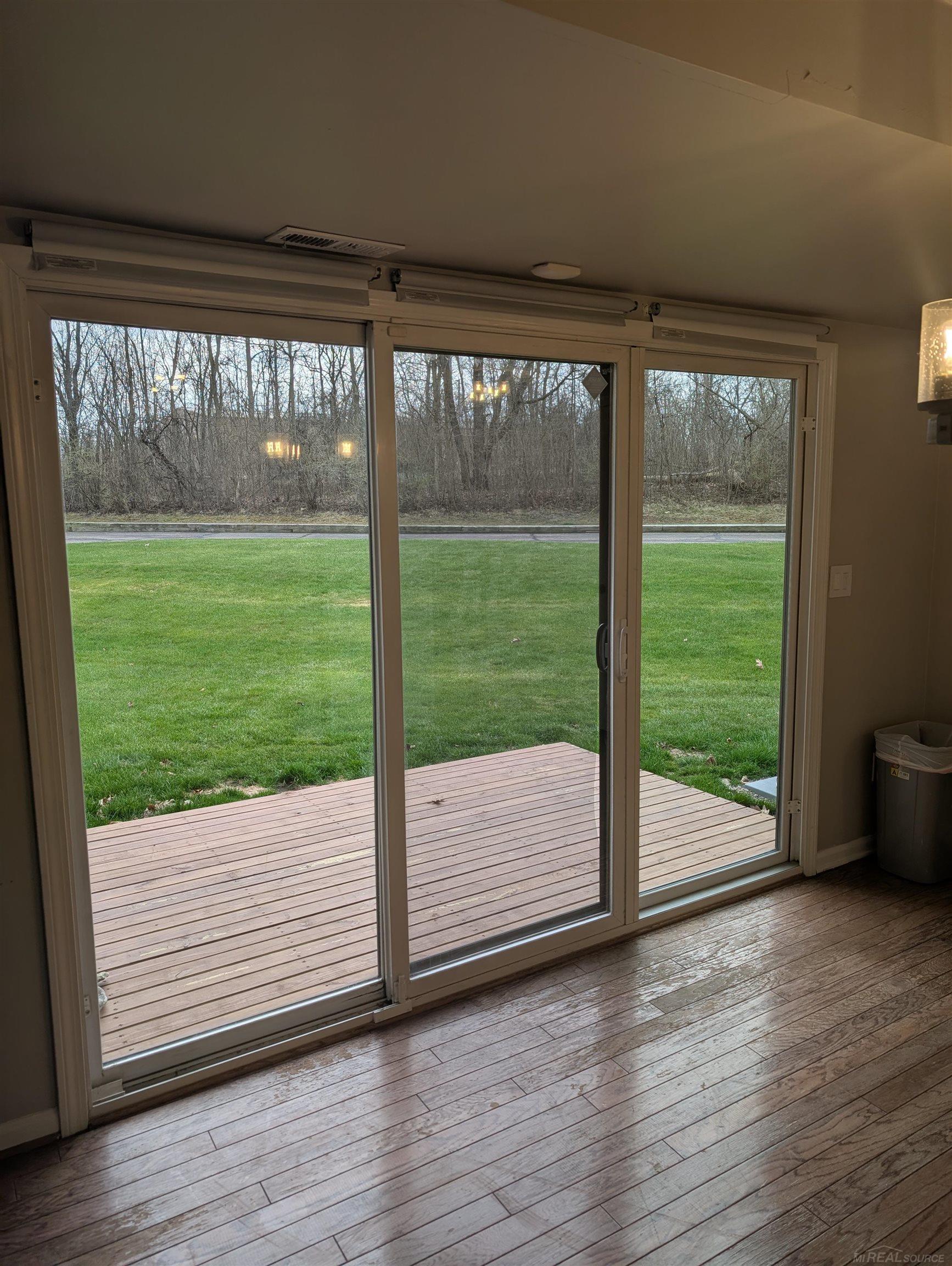1571 Streamwood Court Rochester Hills, MI 48307 - Photo 7 of 17