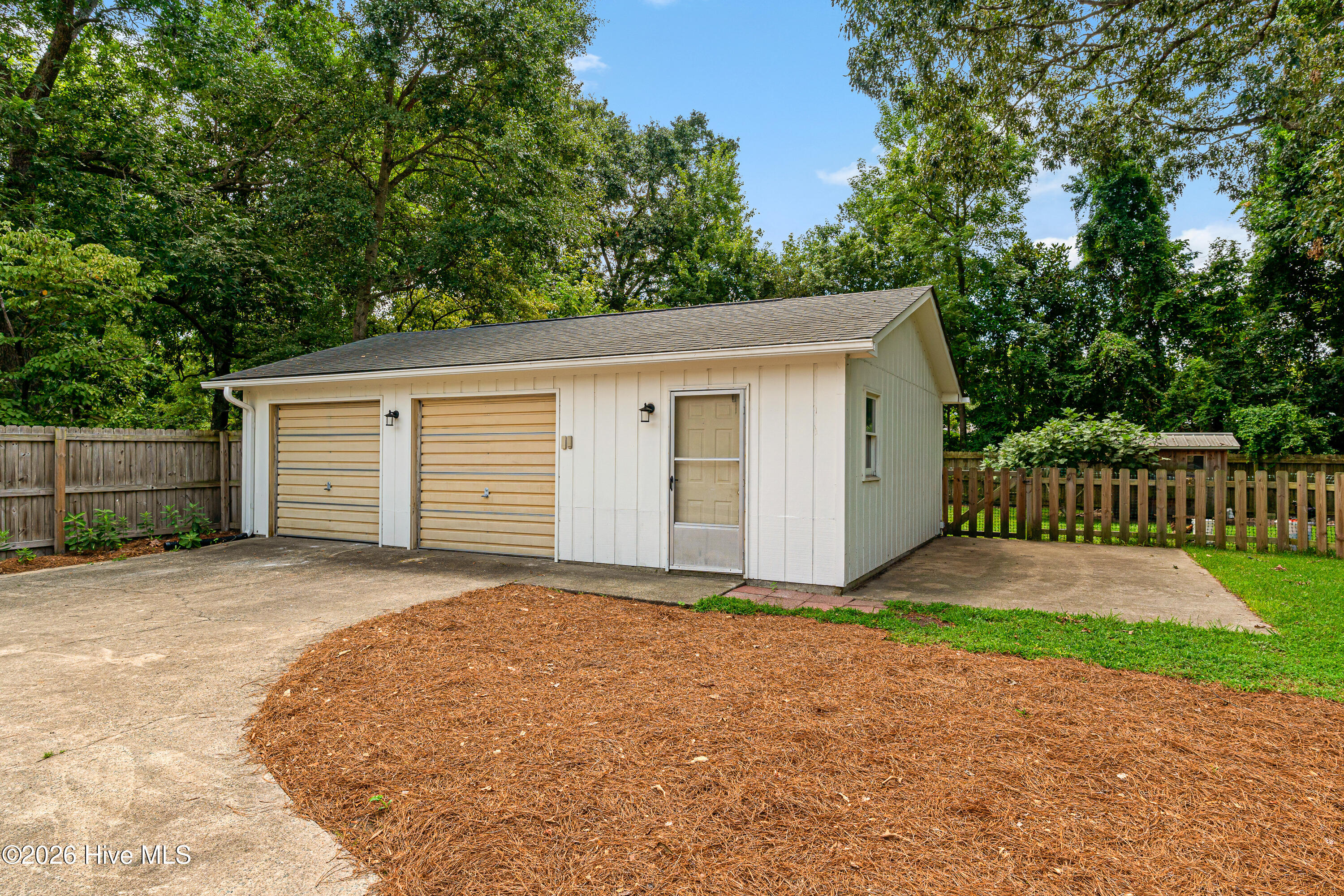 4111 Country Club Road Morehead City, NC 28557 - Photo 32 of 50 Gallery Image 32