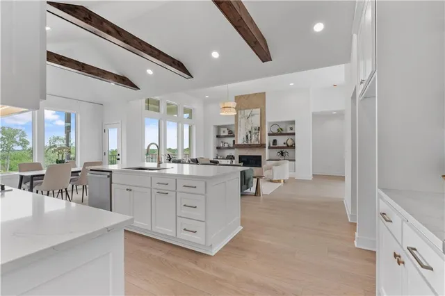 $784,900 | 1504 Northeast Stewart Place, Lee's Summit, MO 64064