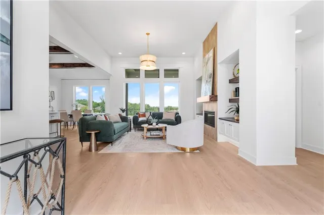 $784,900 | 1504 Northeast Stewart Place, Lee's Summit, MO 64064