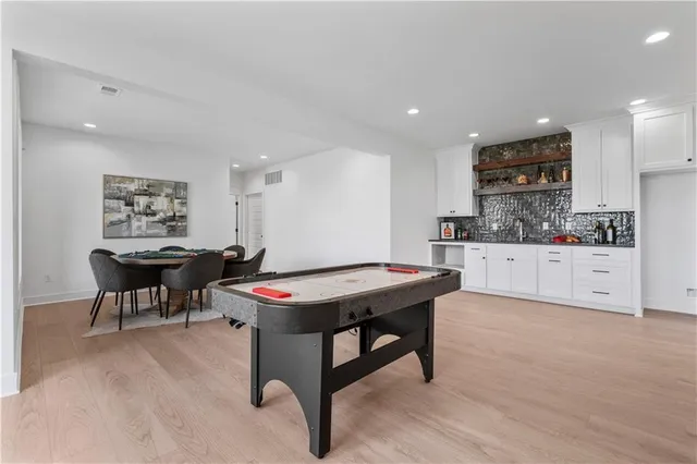 $784,900 | 1504 Northeast Stewart Place, Lee's Summit, MO 64064