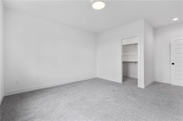 $784,900 | 1504 Northeast Stewart Place, Lee's Summit, MO 64064