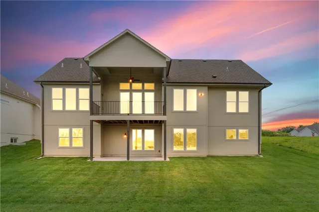 $784,900 | 1504 Northeast Stewart Place, Lee's Summit, MO 64064