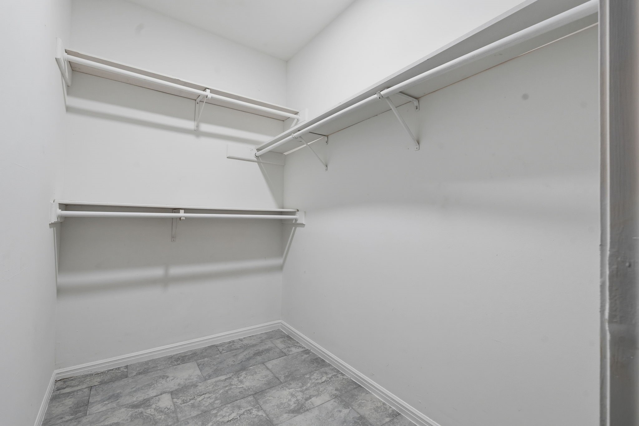 8122 Oak Moss Drive Spring, TX 77379 - Photo 23 of 36 Primary Closet
