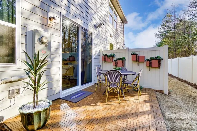 a view of outdoor space yard and patio