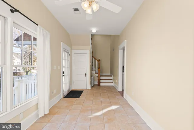 $750,000 | 820 Locust Street, Herndon, VA 20170