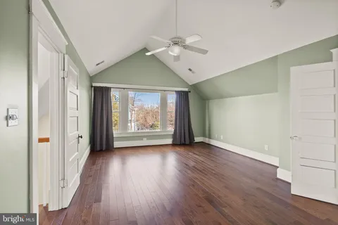 $750,000 | 820 Locust Street, Herndon, VA 20170