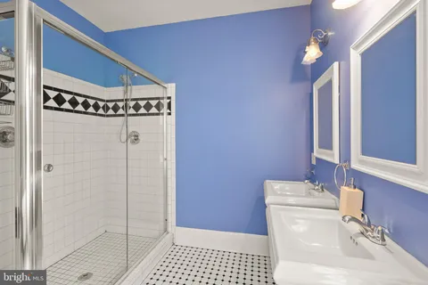 $750,000 | 820 Locust Street, Herndon, VA 20170