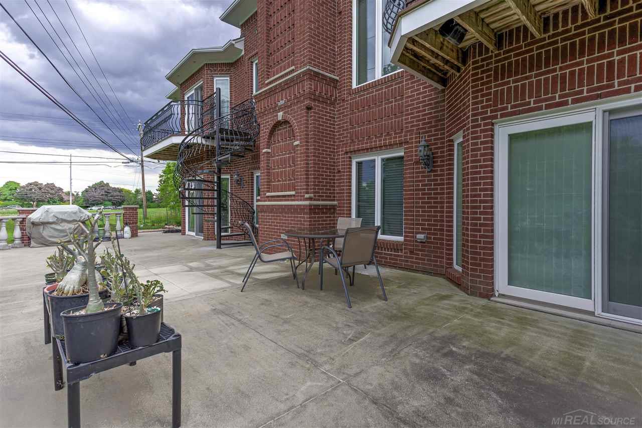 58 Kalhaven Road Rochester Hills, MI 48307 - Photo 12 of 46