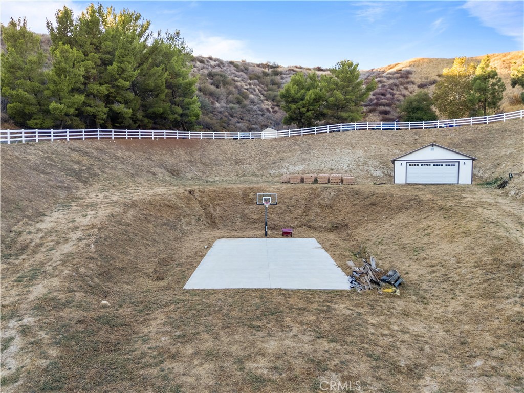 16337 Ravenglen Road Canyon Country, CA 91387 - Photo 47 of 50 a view of outdoor space and yard