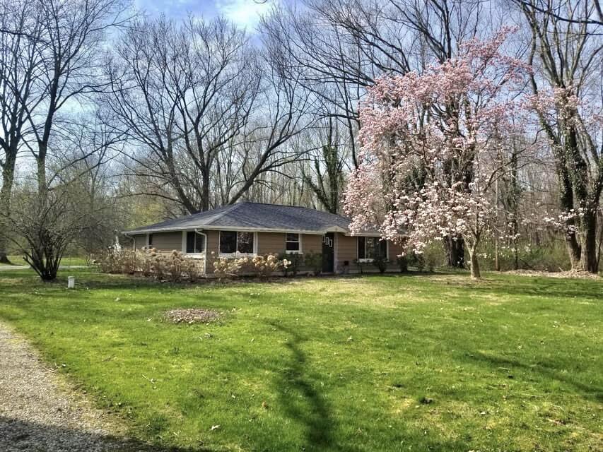 4292 Pier Road Benton Harbor, MI 49022 - Photo 1 of 30 FA046917-7D01-46BE-9CCD-7658706E09FB