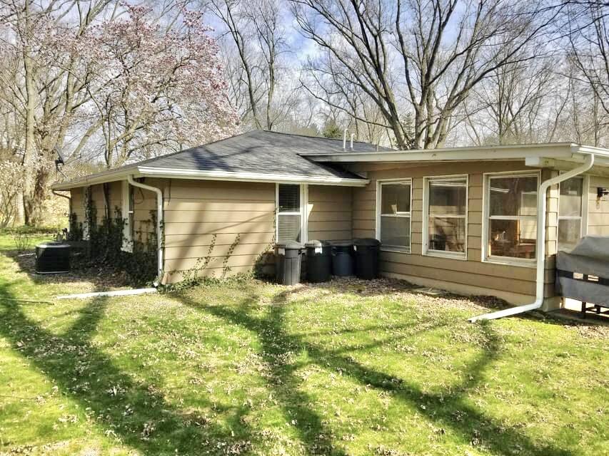 4292 Pier Road Benton Harbor, MI 49022 - Photo 13 of 30 1BCBC471-E968-4C7D-B917-5EAA9B6A4AFB