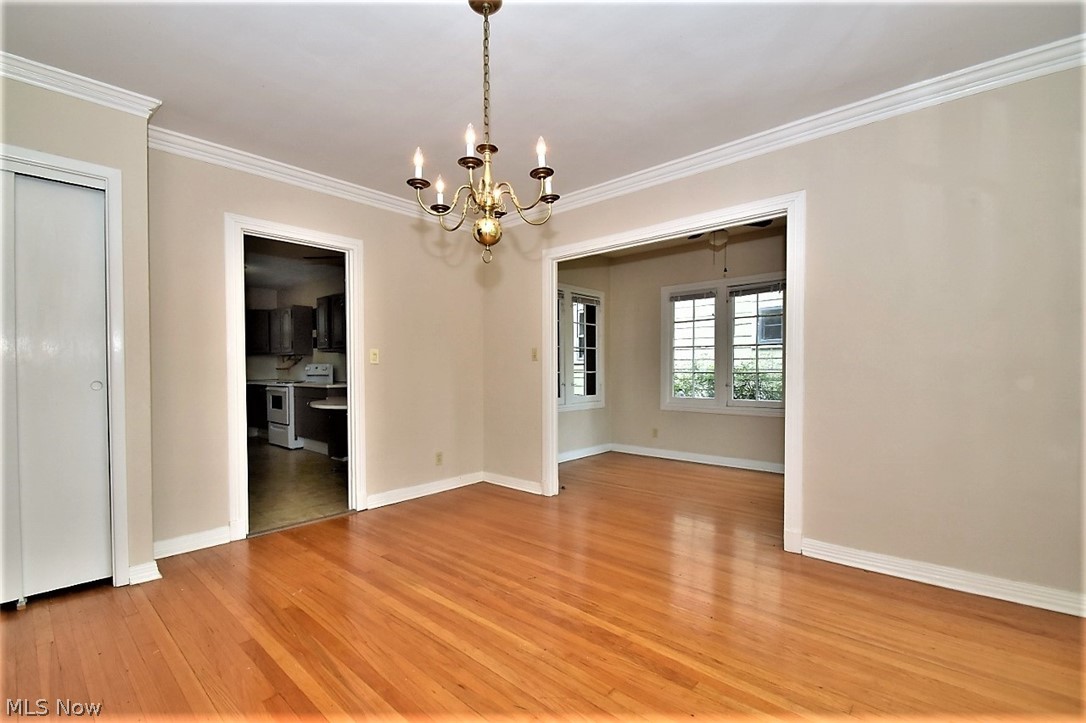 15905 Fernway Road Cleveland, OH 44120 - Photo 7 of 35
