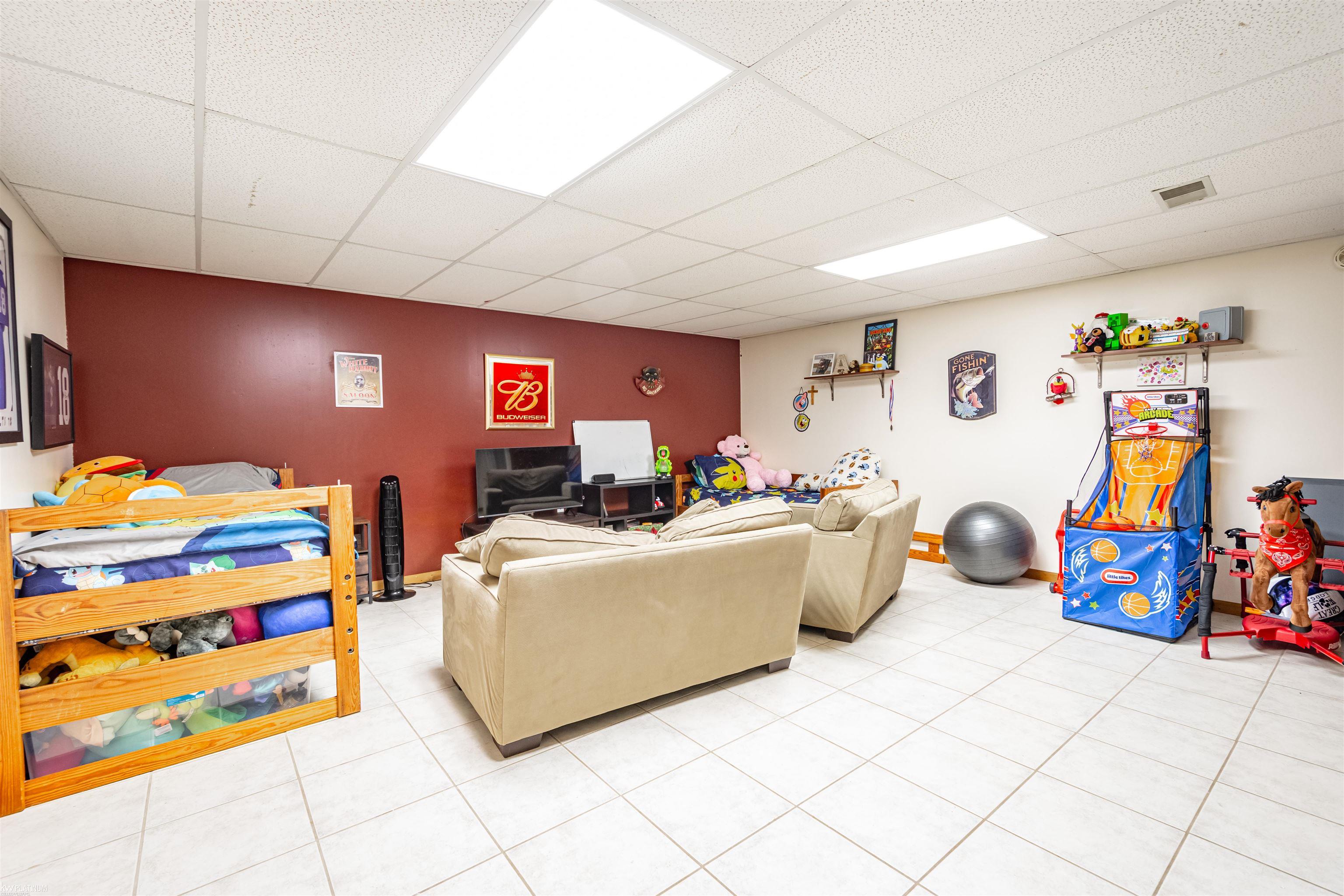 5185 Fitzgerald Road St. Clair, MI 48079 - Photo 13 of 24 50186381-4c44777d-c0ab-4ea3-99af-33a533a44da6.JPG