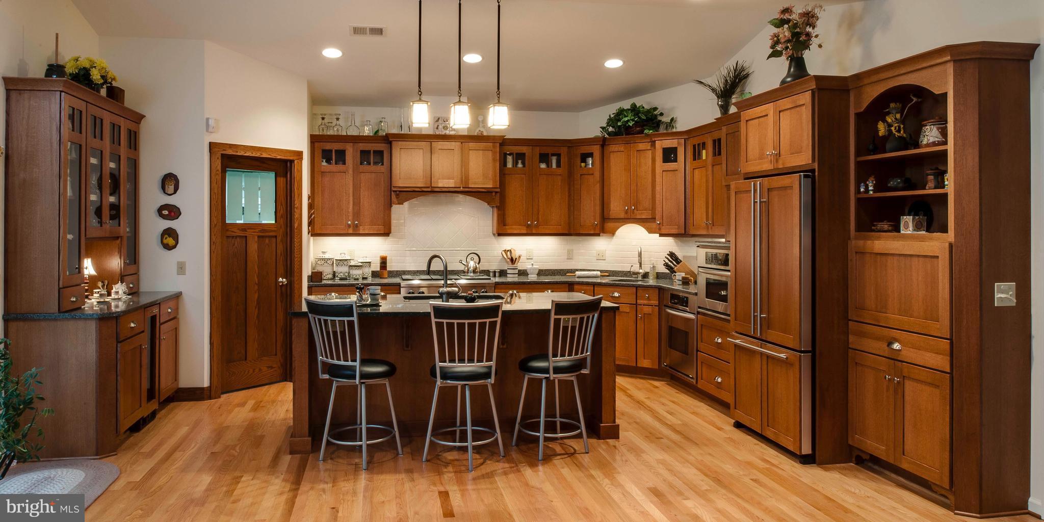 47 Cedar Road Severna Park, MD 21146 - Photo 3 of 30 Huge Walk in Pantry!