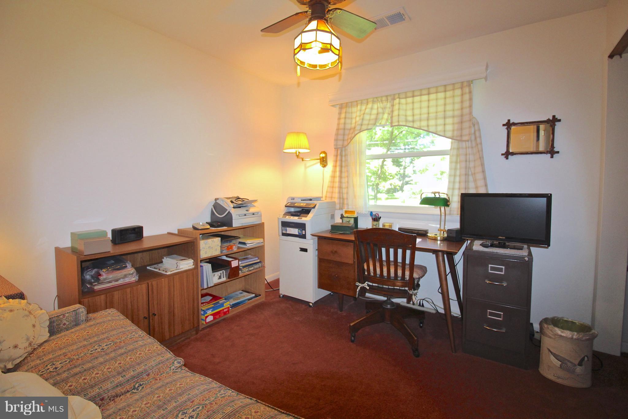 47 Cedar Road Severna Park, MD 21146 - Photo 22 of 30 Bedroom 3