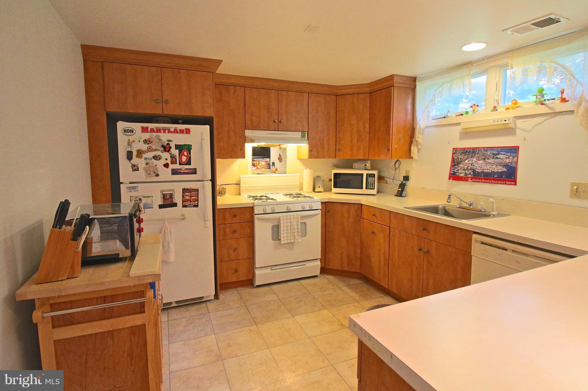 47 Cedar Road Severna Park, MD 21146 - Photo 23 of 30 Basement Kitchen