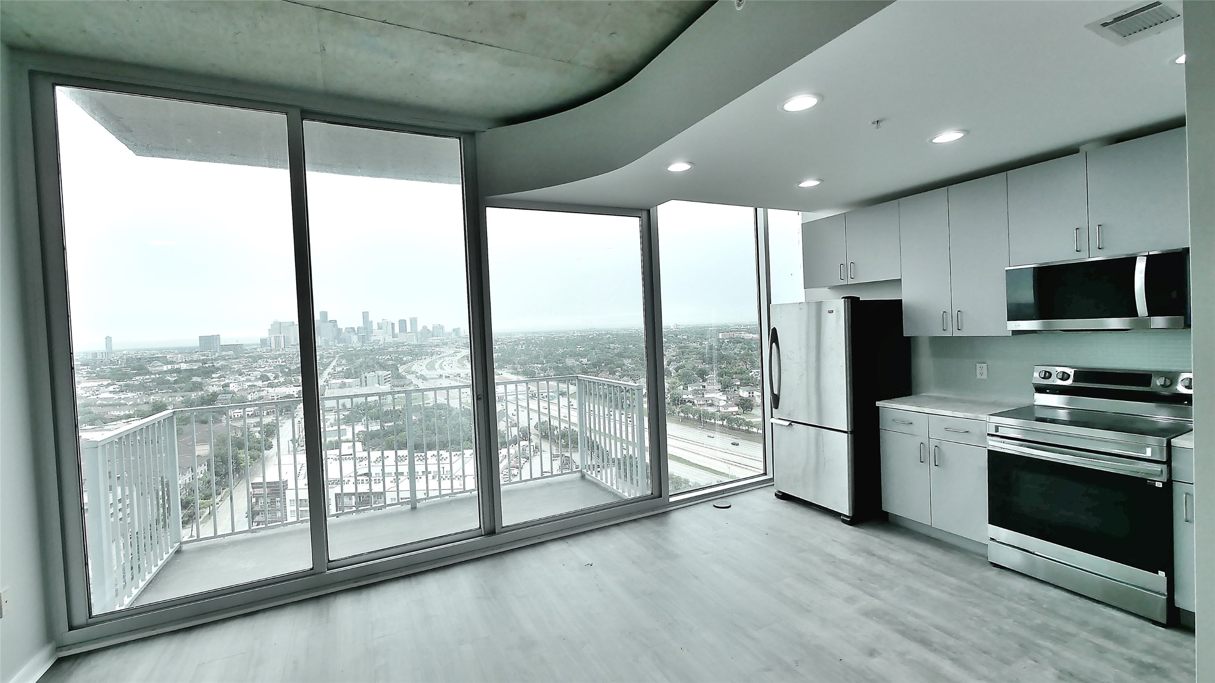5925 Almeda Road, Unit 12113 Houston, TX 77004 - Photo 10 of 32 Kitchen
