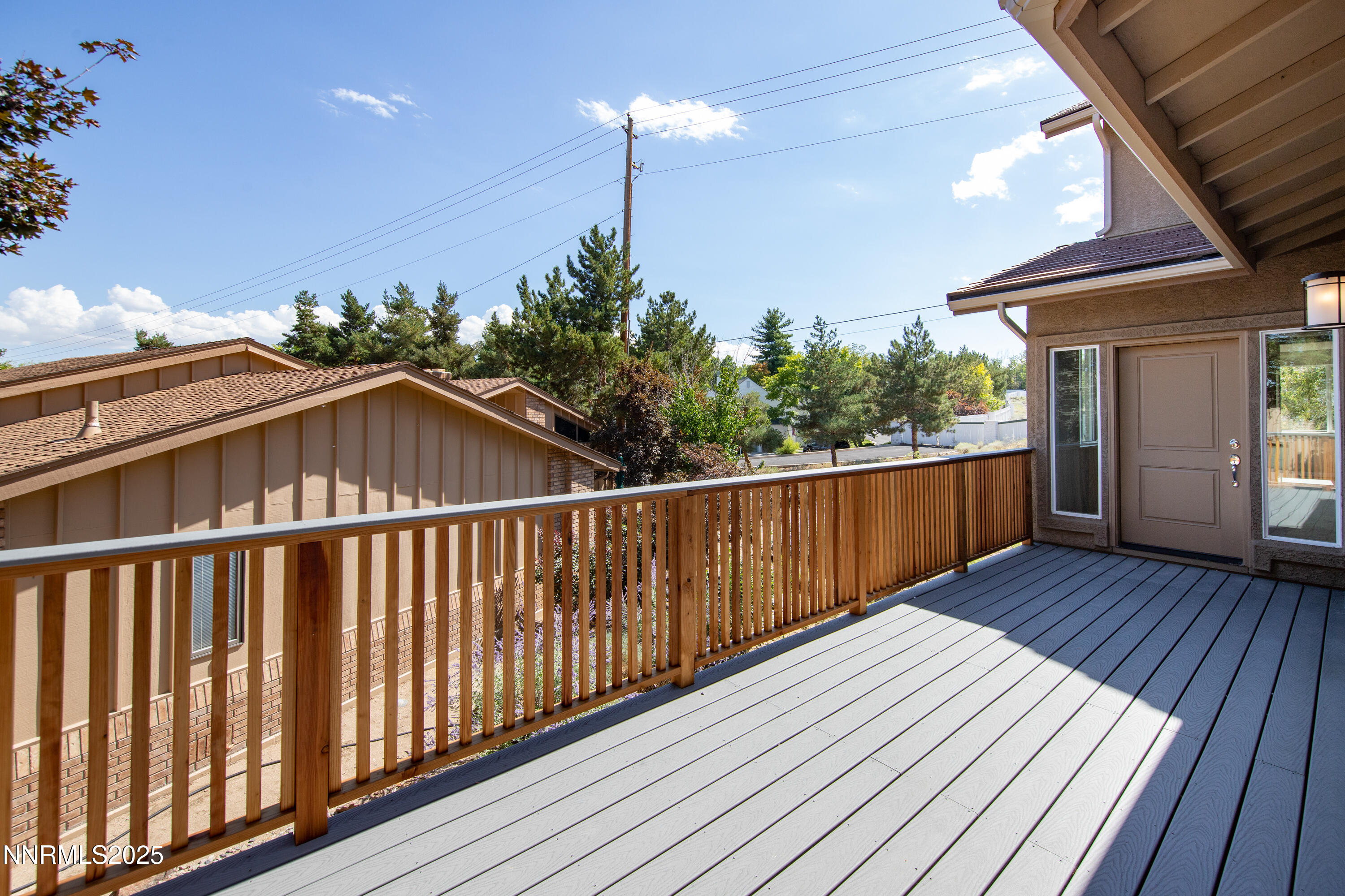 1460 Copper Point Circle Reno, NV 89519 - Photo 2 of 30 Copperpoint1460-050