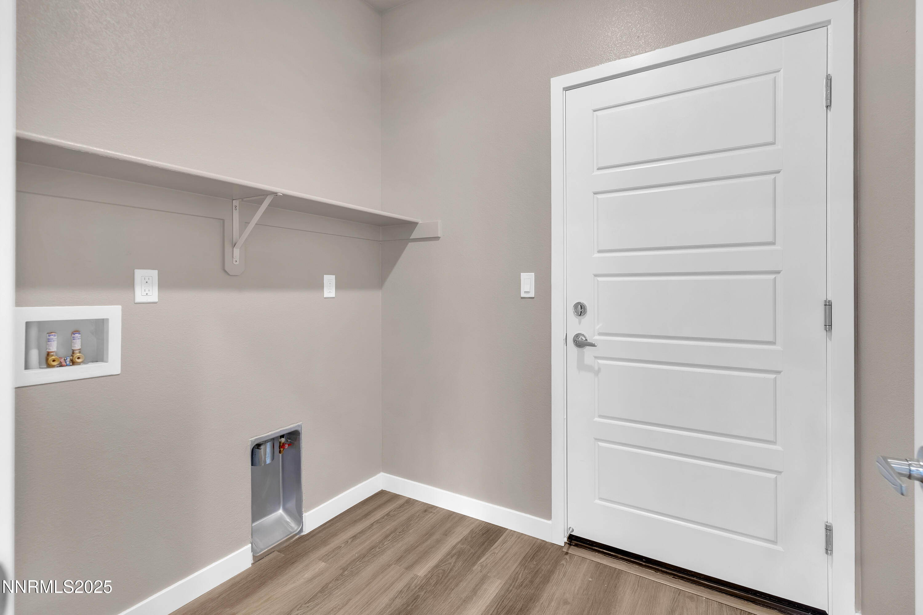 1460 Copper Point Circle Reno, NV 89519 - Photo 21 of 30 Copperpoint1460-037