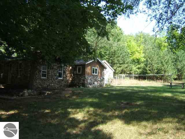 2700 Five Mile Road Traverse City, MI 49686 - Photo 2 of 5 1650133-1.JPG