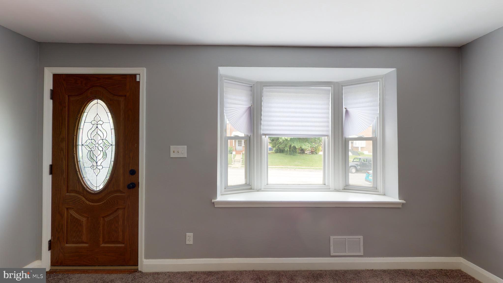 5731 Maplehill Road Baltimore, MD 21239 - Photo 18 of 31 Living Room