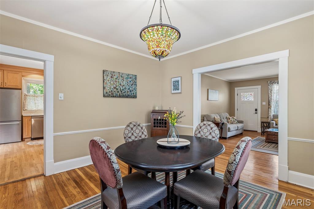 329 Stark Court Webster Groves, MO 63119 - Photo 17 of 63 Gallery Image 17