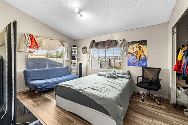 $450,000 | 27947 Highway 119, Taft, CA 93268