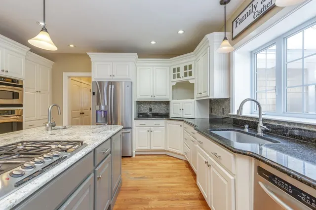 $1,520,000 | 17 Winslow Drive, Atkinson, NH 03811