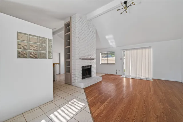a view of livingroom with hardwood