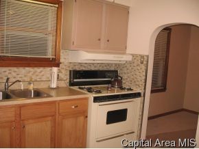 3033 South 13th Street Springfield, IL 62703 - Photo 6 of 9