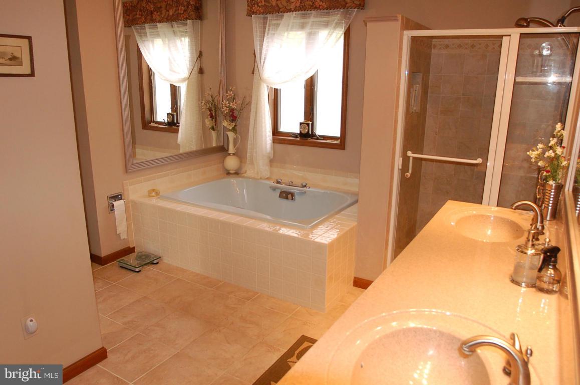 5 Deerfield Road Lancaster, PA 17603 - Photo 10 of 24 Gallery Image 10